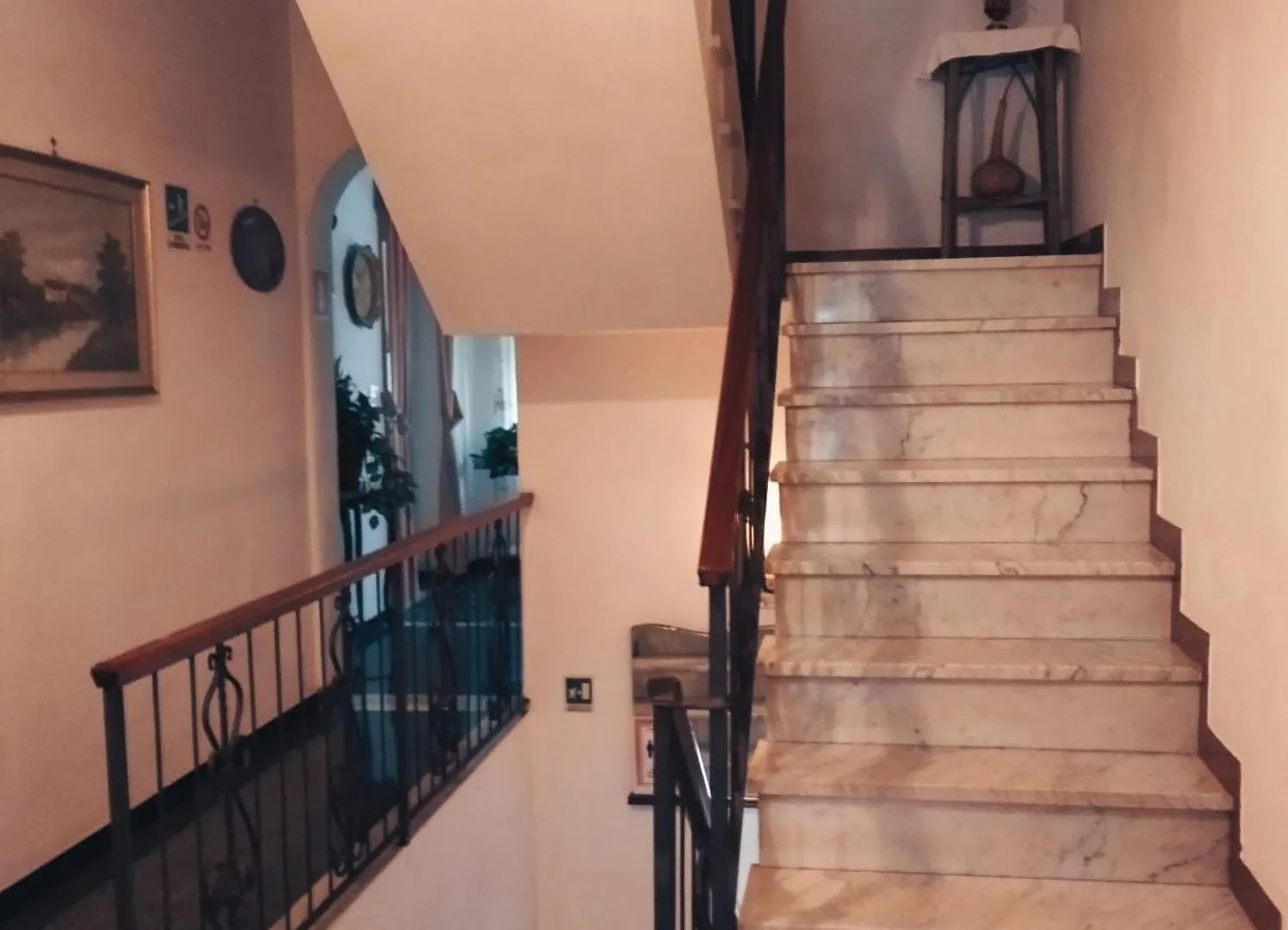 Albergo Belvedere Maissana 2*,